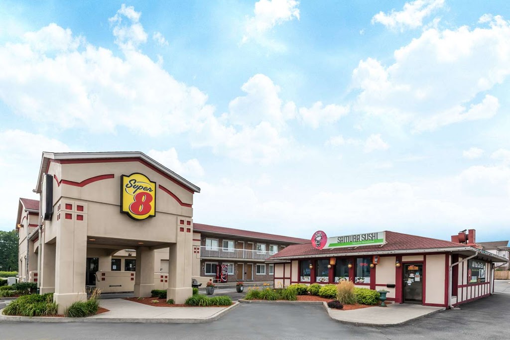 Super 8 by Wyndham Guelph | Silver Crk N, 281 Woodlawn Rd W, Guelph, ON N1H 7K7, Canada | Phone: (519) 836-5850