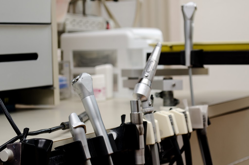 Dr. James Luk Inc. | 6201 Victoria Dr, Vancouver, BC V5P 3X5, Canada | Phone: (604) 322-6782