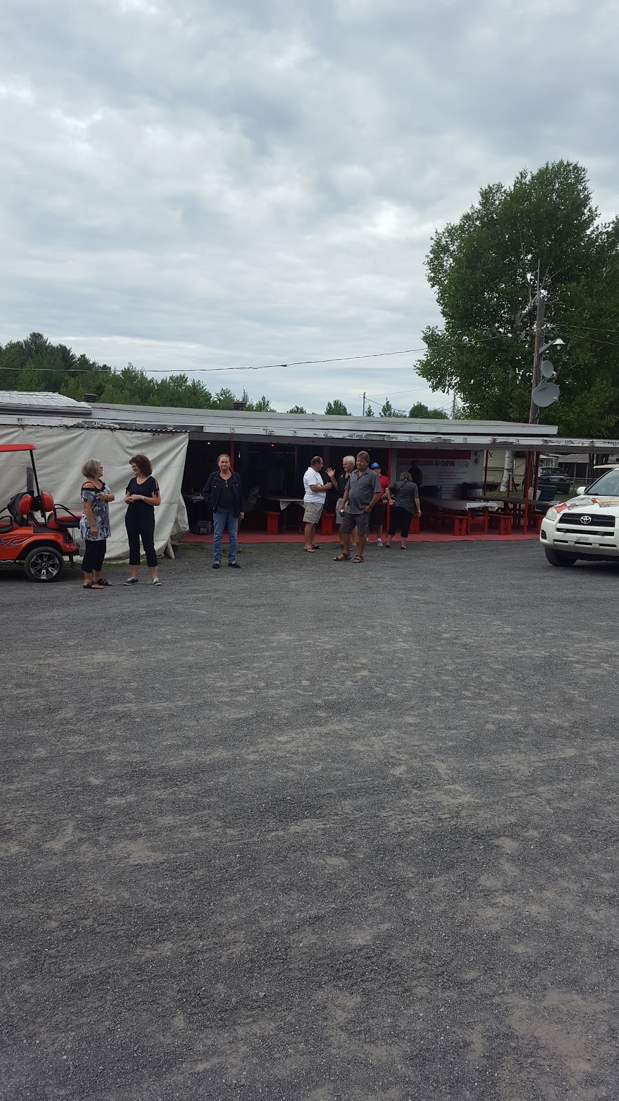 Camping La Détente Inc | 1580 Rue Fontainebleau, Drummondville, QC J2B 8T7, Canada | Phone: (819) 478-0651