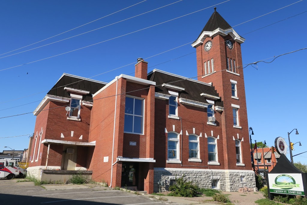 Tilbury Post Office | 1 Queen St N, Tilbury, ON N0P 2L0, Canada | Phone: (866) 607-6301