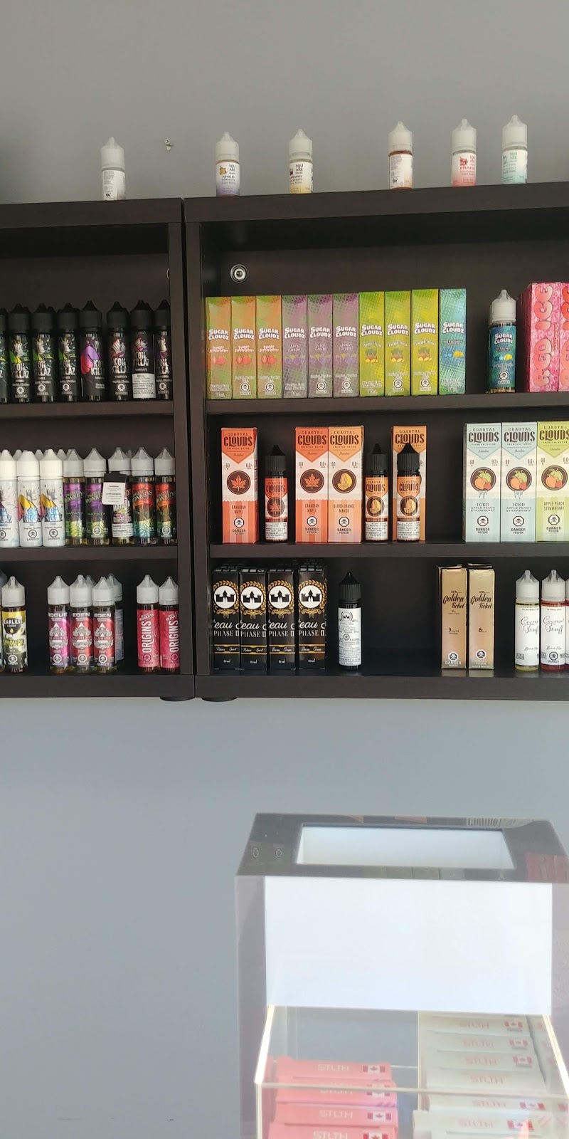 QVAP Articles pour Vapoteurs | 1856 Rue Fleury E, Montréal, QC H2B 1H7, Canada | Phone: (514) 382-7827