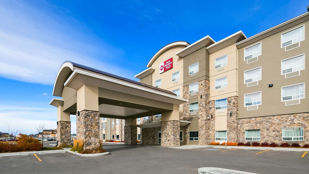 Best Western Plus Okotoks Inn & Suites | 100 Southbank Road, Okotoks, AB T1S 0N3, Canada | Phone: (403) 995-6262
