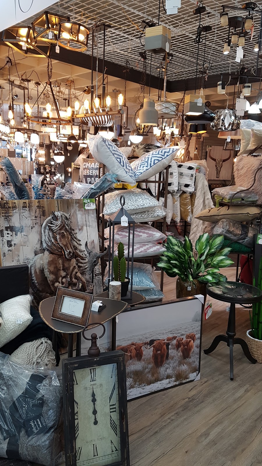 Flordeco - Thetford | 154 Rue Saint Alphonse-Sud, Thetford Mines, QC G6G 3V2, Canada | Phone: (418) 335-7523