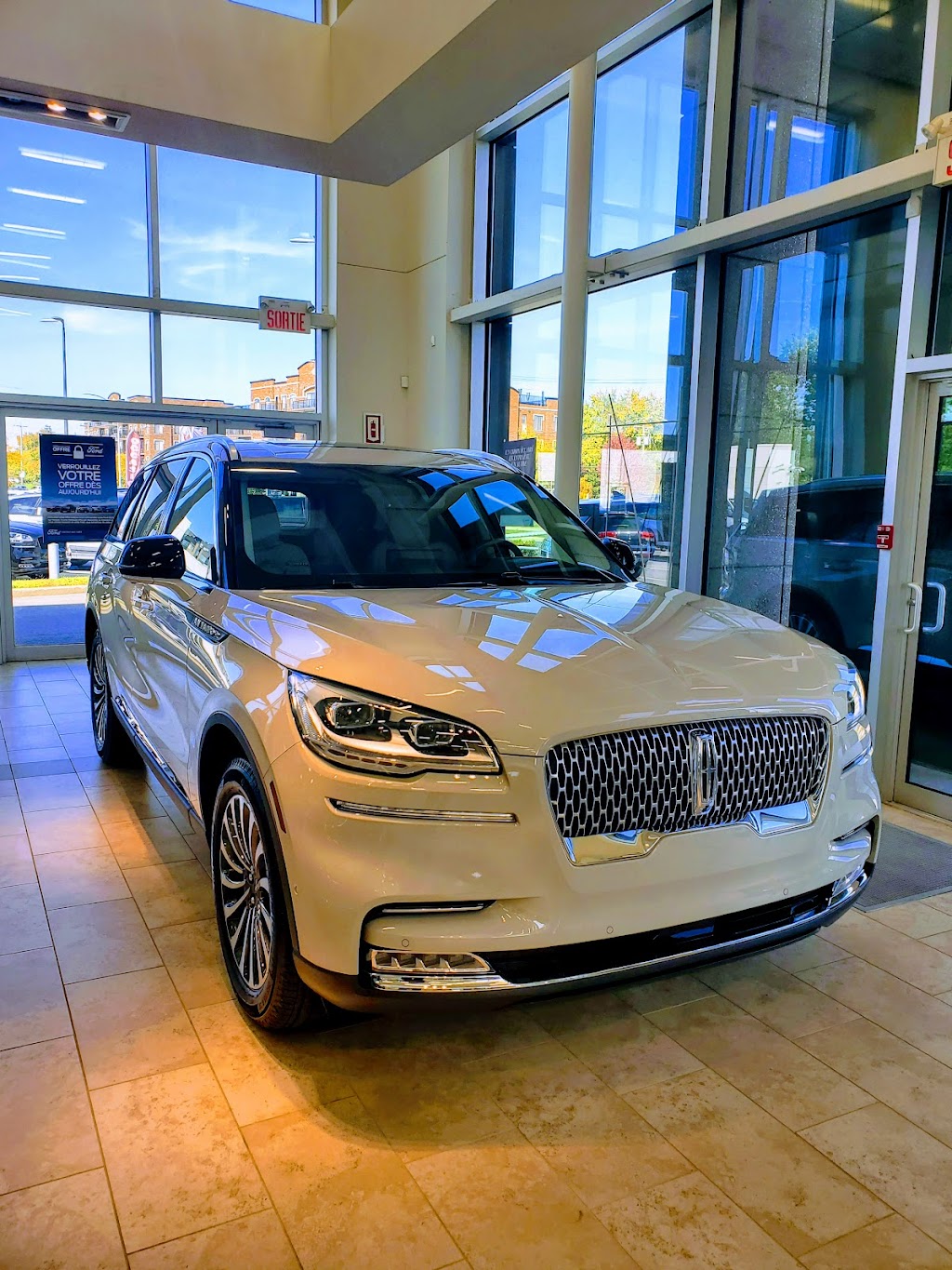 West Island Ford | 3850 Bd des Sources, Dollard-des-Ormeaux, QC H9B 2C8, Canada | Phone: (514) 683-3850