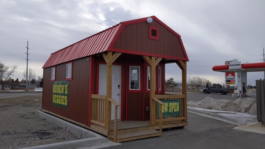 Rubens Veggies | 2667 Scenic Dr N, Lethbridge, AB T1H 6R3, Canada | Phone: (403) 977-7574