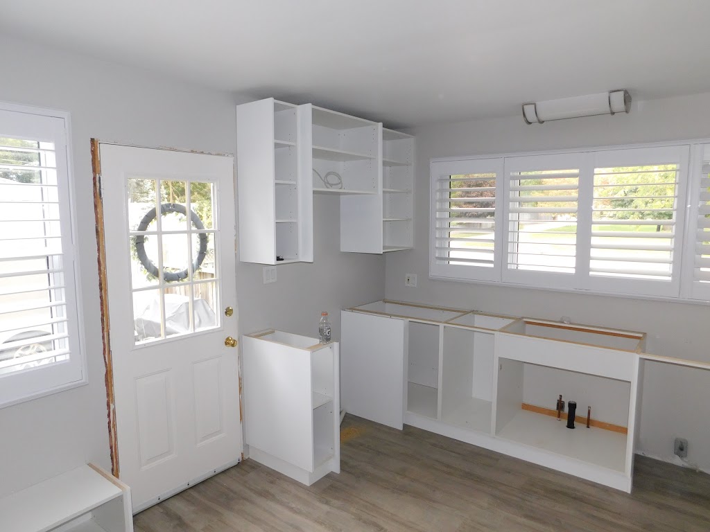 Medleys Kitchens and Blinds | 1939 Kenwick St, Brights Grove, ON N0N 1C0, Canada | Phone: (226) 349-0238