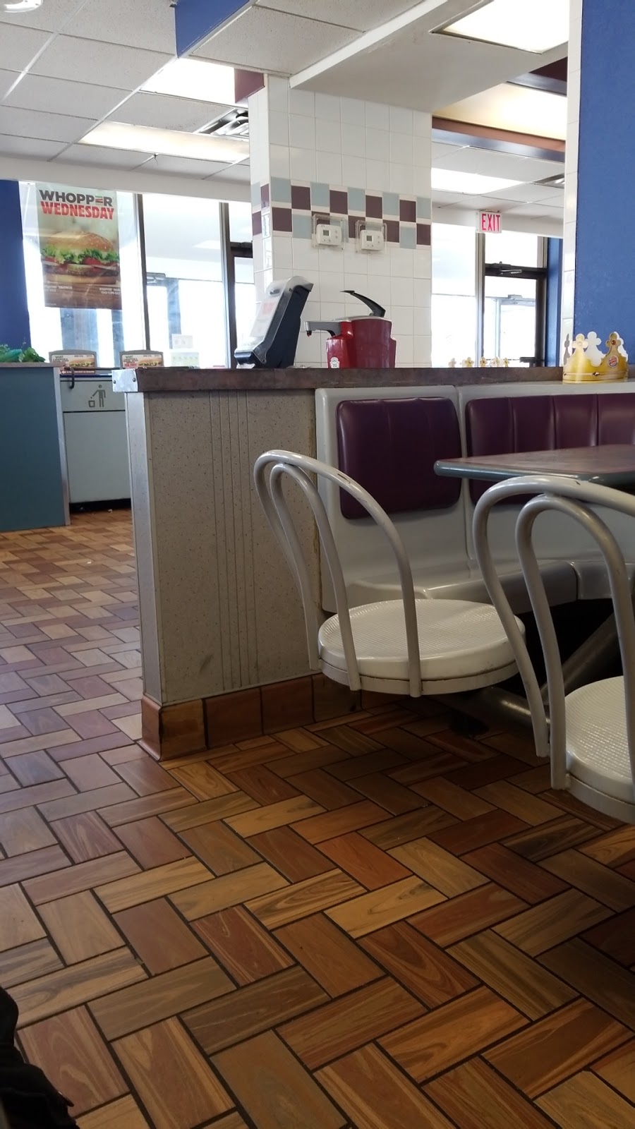 Burger King | 2530 Tecumseh Rd W, Windsor, ON N9B 3R2, Canada | Phone: (519) 258-3423