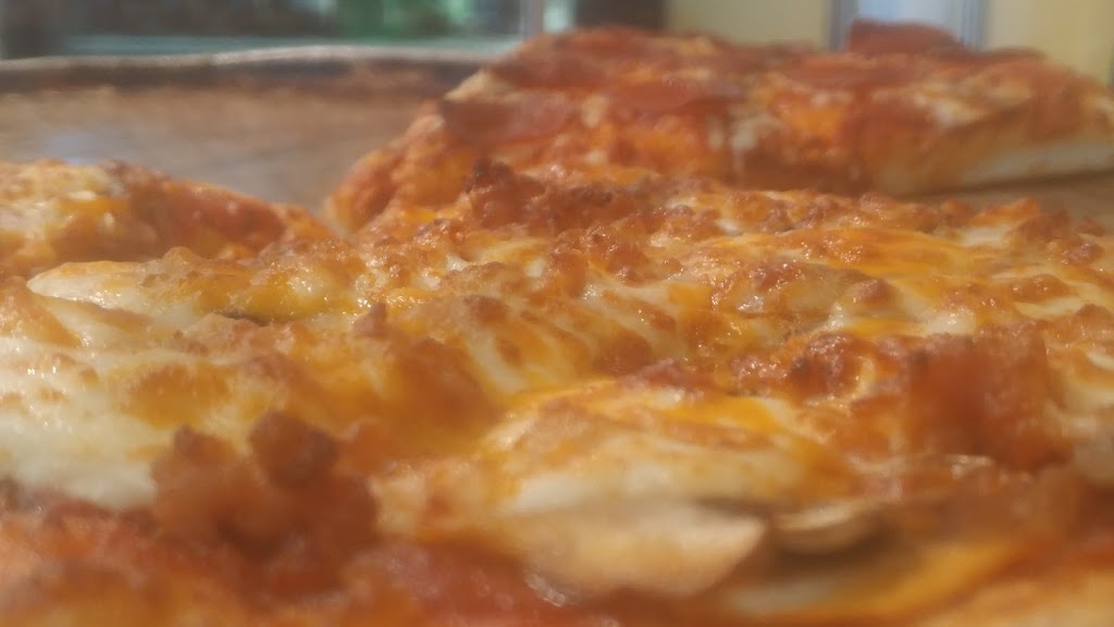 New Orleans Pizza | 923 Queen St, Kincardine, ON N2Z 2Y2, Canada | Phone: (519) 888-8888