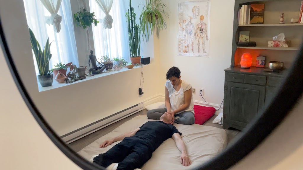 Shiatsu Katia Kebbache - Studio Setsu Shin | 3402 Rue St-Hubert, Montréal, QC H2L 3Z7, Canada | Phone: (514) 290-0553