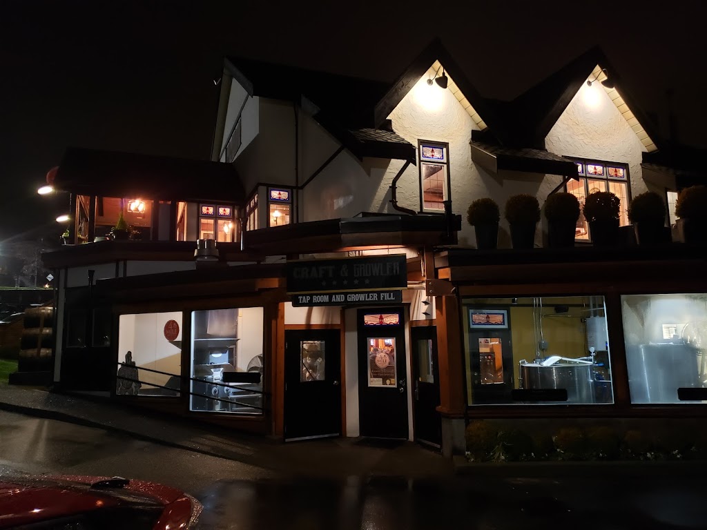 4Mile Brewing Company | 199 Island Hwy, Victoria, BC V9B 1G1, Canada | Phone: (250) 479-3346