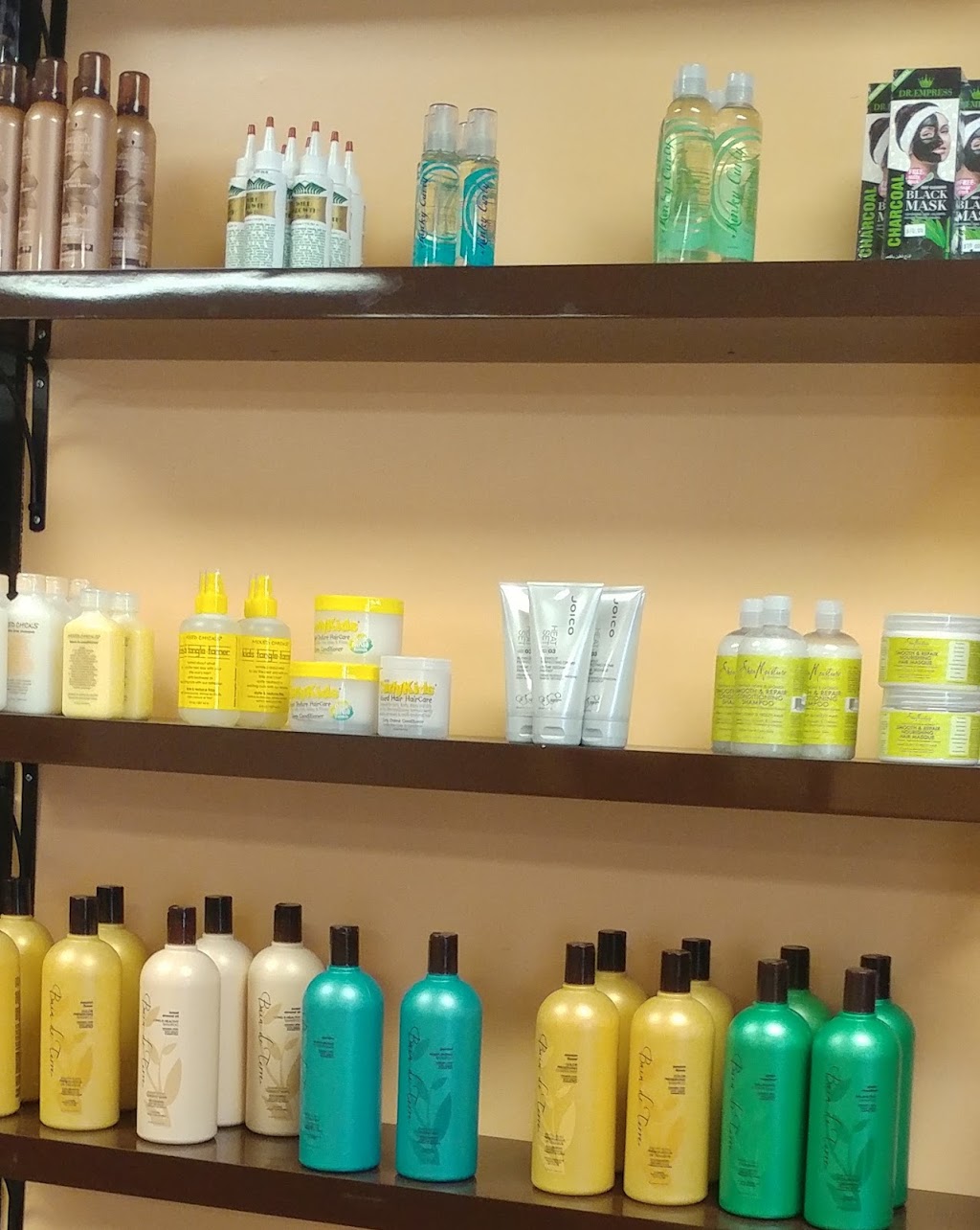 Unbeweavable Salon | 3829 Tecumseh Rd E, Windsor, ON N8W 1J1, Canada | Phone: (519) 944-4450