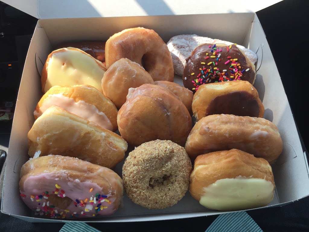Famous Doughnuts | 3043 Main St, Buffalo, NY 14214, USA | Phone: (716) 834-6356