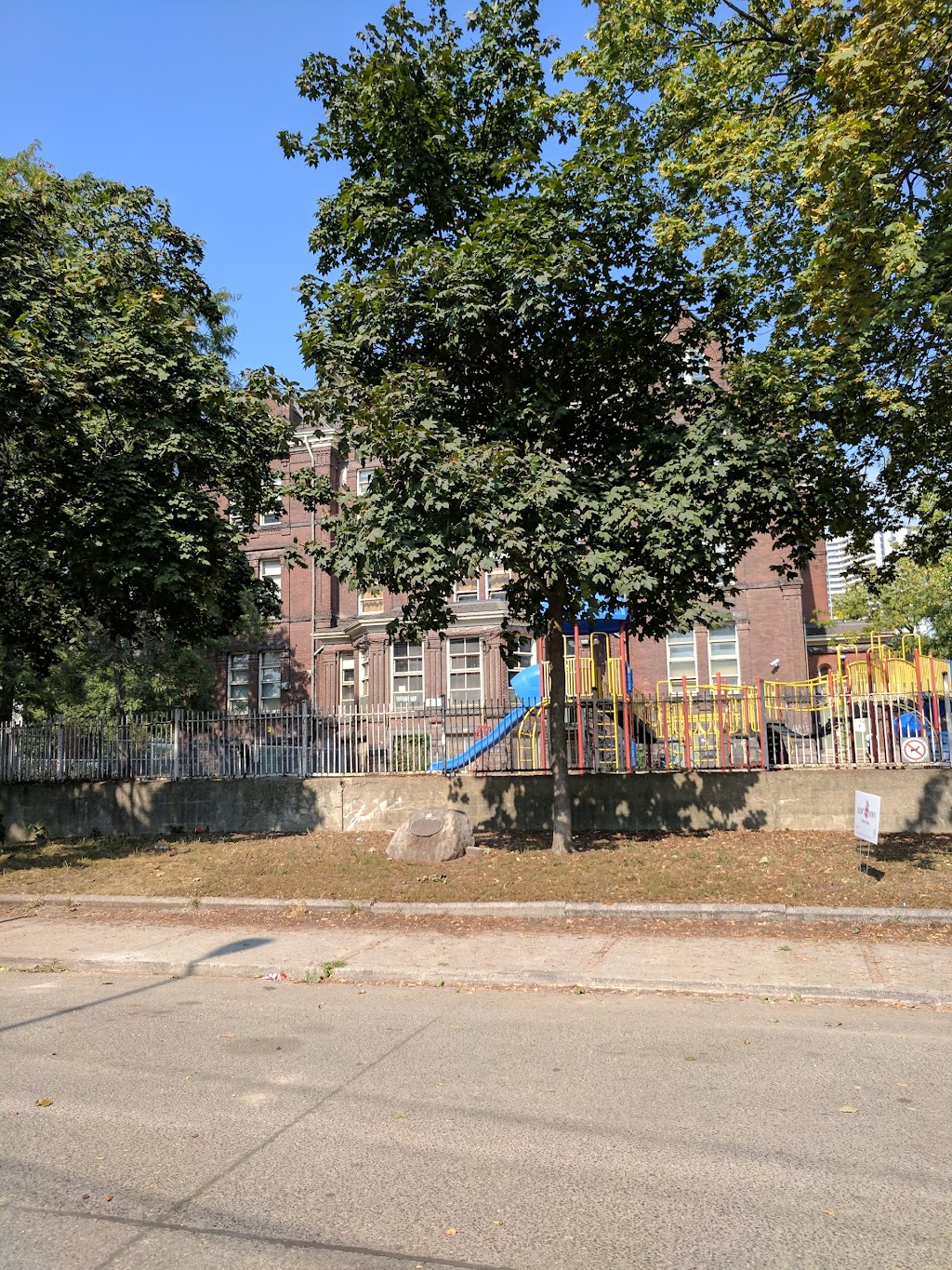 Winchester Junior and Senior Public School | 15 Prospect St, Toronto, ON M4X 1C7, Canada | Phone: (416) 393-1270