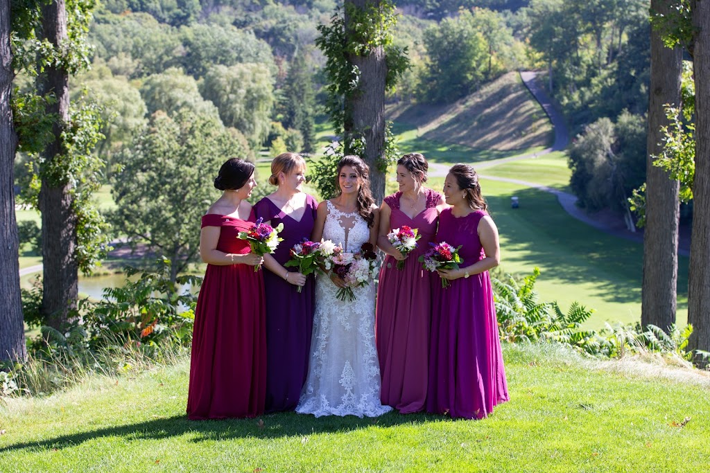 Alexandra Jakubowska Wedding Photography | 399 Old Brock Rd, Dundas, ON L9H 5J1, Canada | Phone: (647) 639-1568