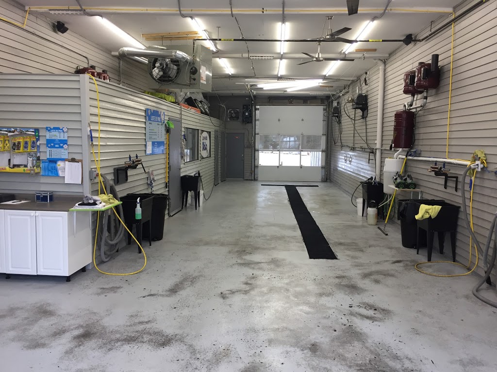 Delo Car Wash | 1743 Boulevard des Laurentides, Laval, QC H7M 2P5, Canada | Phone: (450) 949-1743
