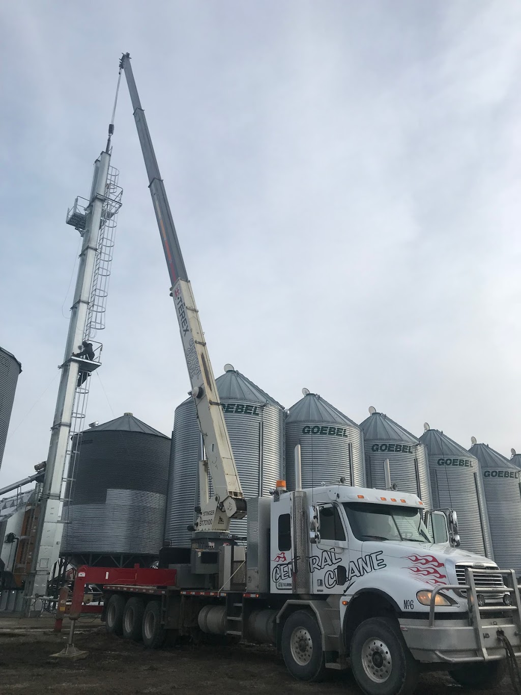 Central Crane Services Ltd | Box 7, 1613 27 Ave, Didsbury, AB T0M 0W0, Canada | Phone: (403) 813-8630