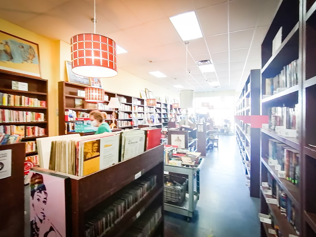 Librairie Renaissance LÎle-Perrot | 106 Boulevard Don-Quichotte Unité 22, LÎle-Perrot, QC J7V 6L7, Canada | Phone: (514) 901-0606