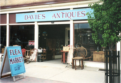 Davies Antiques | home goods store | 43 Elora St S, Harriston, ON N0G 1Z0, Canada | 5193382449 OR +1 519-338-2449