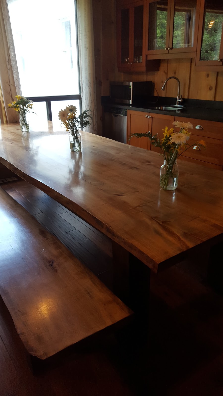 Blue Mountain Rentals - 4 Bed Apartment | 214 Arlberg Crescent, The Blue Mountains, ON L9Y 0N7, Canada | Phone: (705) 888-0660