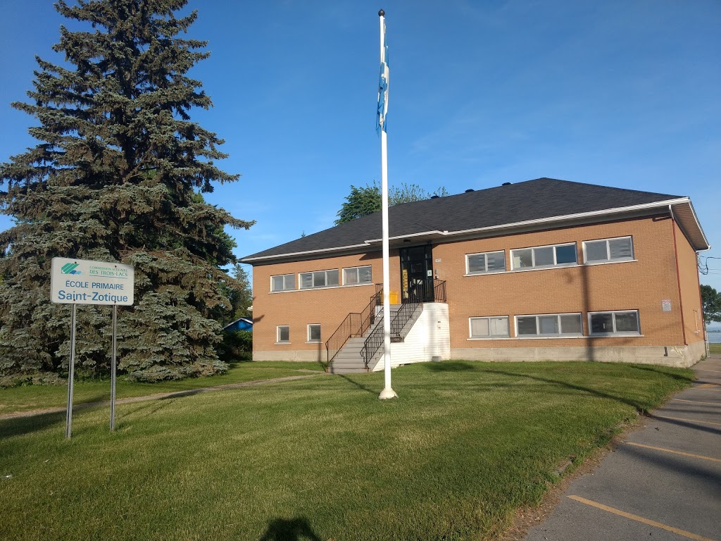 École St-Zotique | 1171 Rue Principale, Saint-Zotique, QC J0P 1Z0, Canada | Phone: (450) 267-3290
