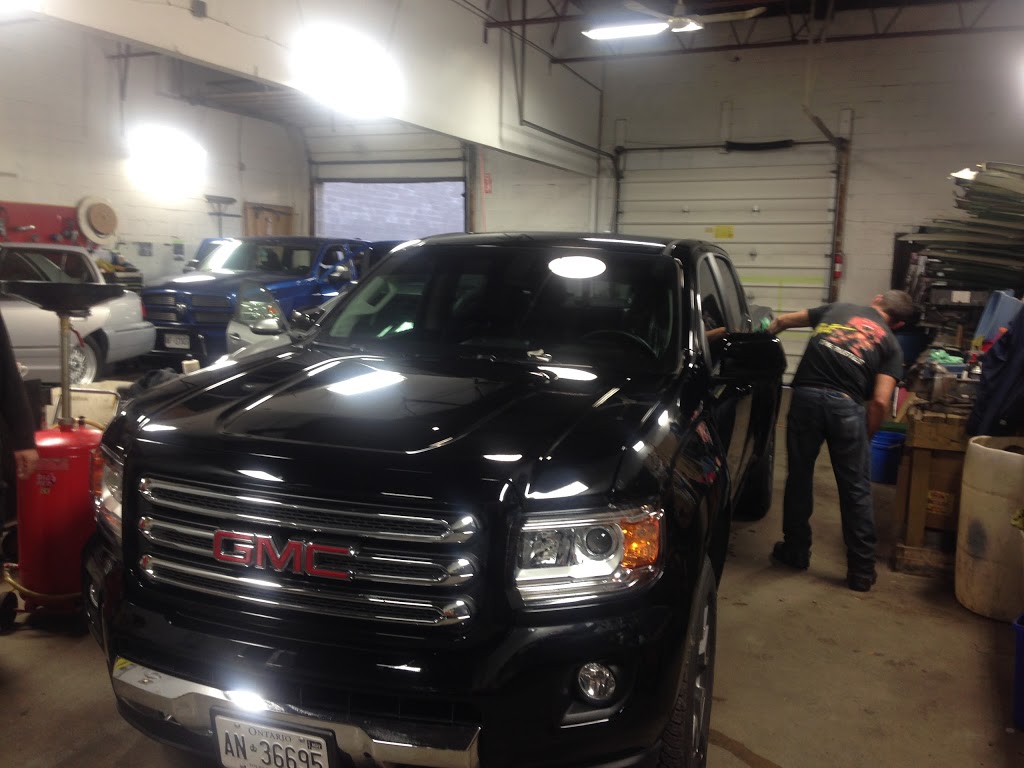 Monroe Auto / Standard Auto Glass - Rust Check | 401 Hopkins St, Whitby, ON L1N 2C2, Canada | Phone: (905) 720-2326