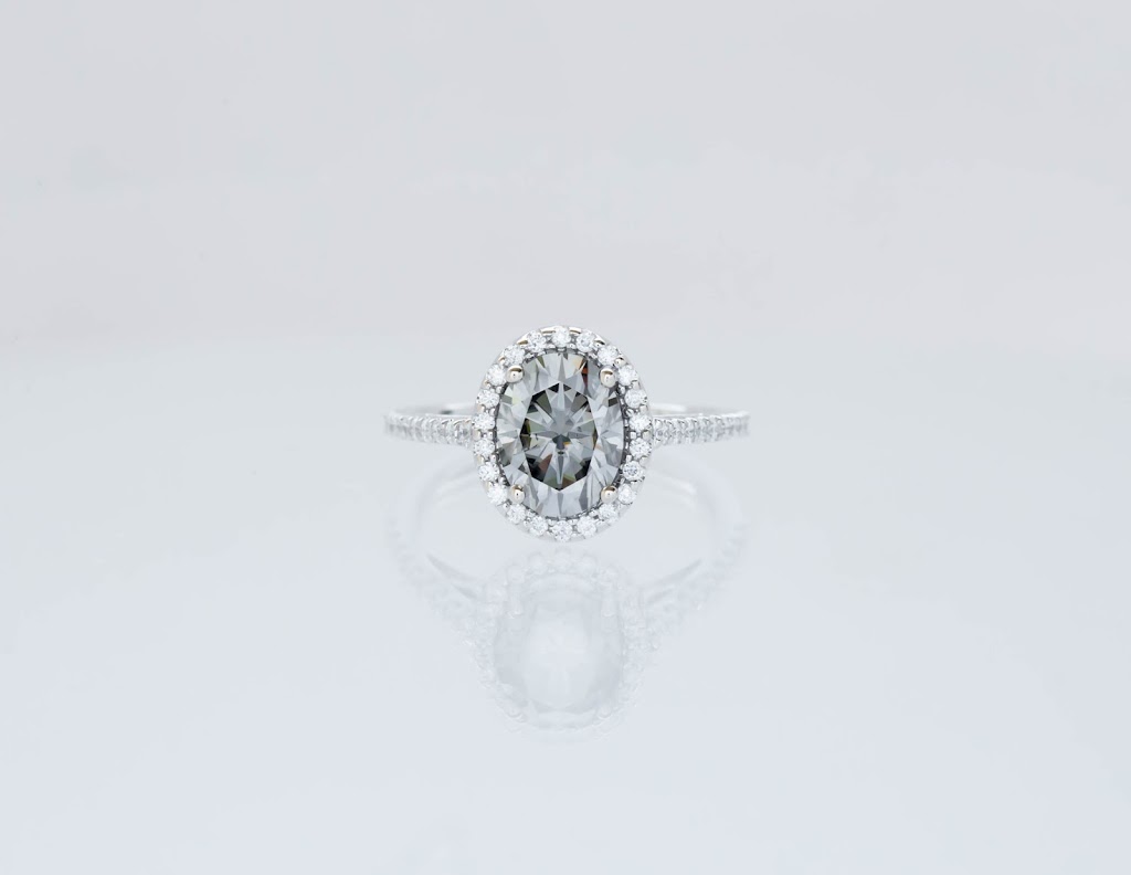 Stag & Finch | 890 Adora Ave, Winkler, MB R6W 0N6, Canada | Phone: (431) 356-0279