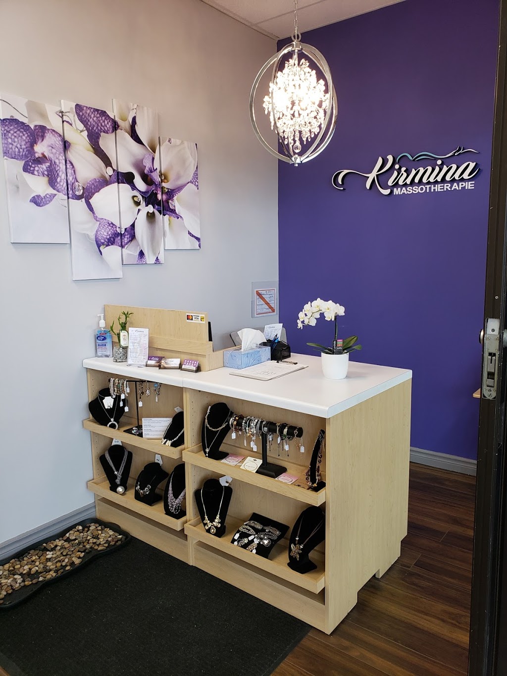 Kirmina Massotherapie | 50 Boulevard Saint-Charles Unit 13, Beaconsfield, QC H9W 2X3, Canada | Phone: (514) 694-7979