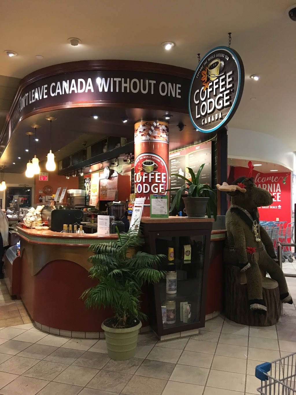 Duty Free Sarnia | 2 Bridge St, Point Edward, ON N7V 4J5, Canada | Phone: (800) 395-7672