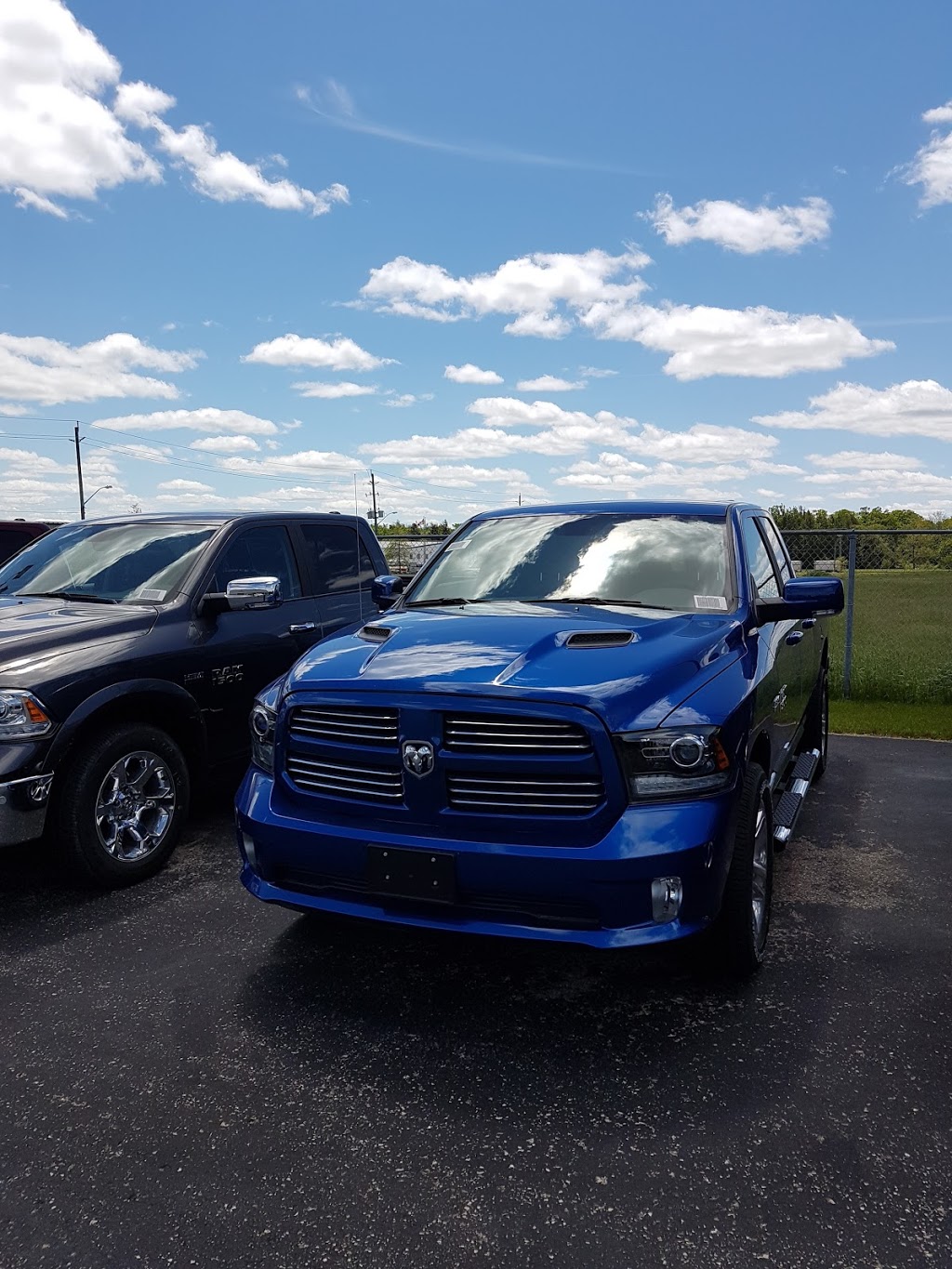 Voisin Chrysler Ltd. | 361 Arthur St S, Elmira, ON N3B 3N2, Canada | Phone: (519) 669-2831