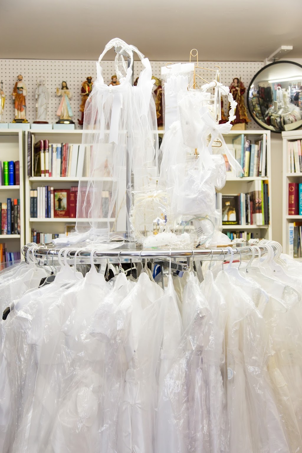 Peaceful Dove Gifts & Books | 677 Hamilton Rd, London, ON N5Z 1T4, Canada | Phone: (519) 659-0592