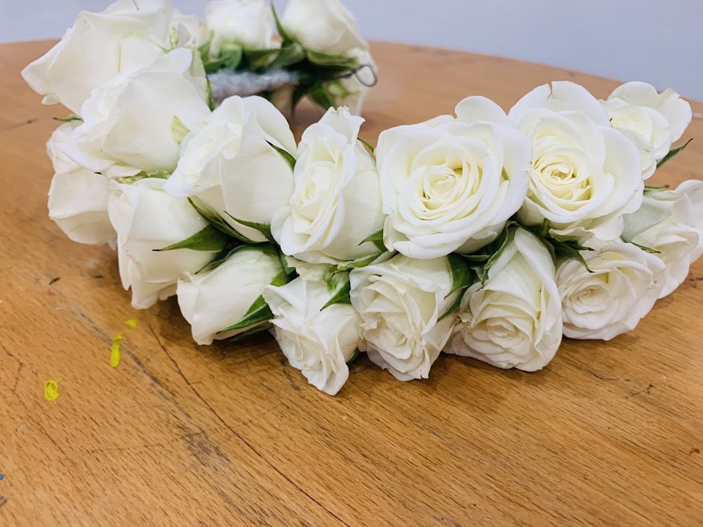 S.P. Florist | 2871 Lawrence Ave E, Scarborough, ON M1P 2S8, Canada | Phone: (416) 264-4903