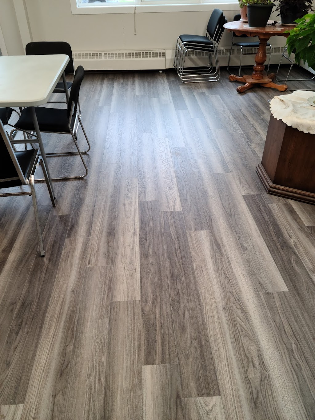 darroch flooring | 1859 Hoyt St #1162, Westville, NS B0K 2A0, Canada | Phone: (902) 759-7821