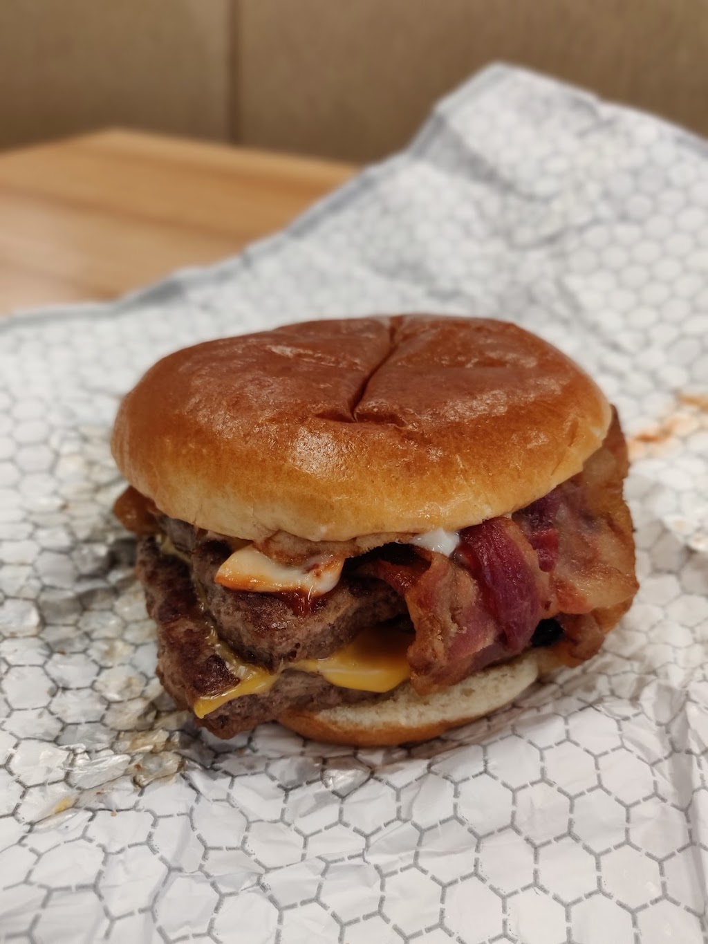 Wendys | 237 Centennial Pkwy N, Hamilton, ON L8E 2X3, Canada | Phone: (905) 578-9982