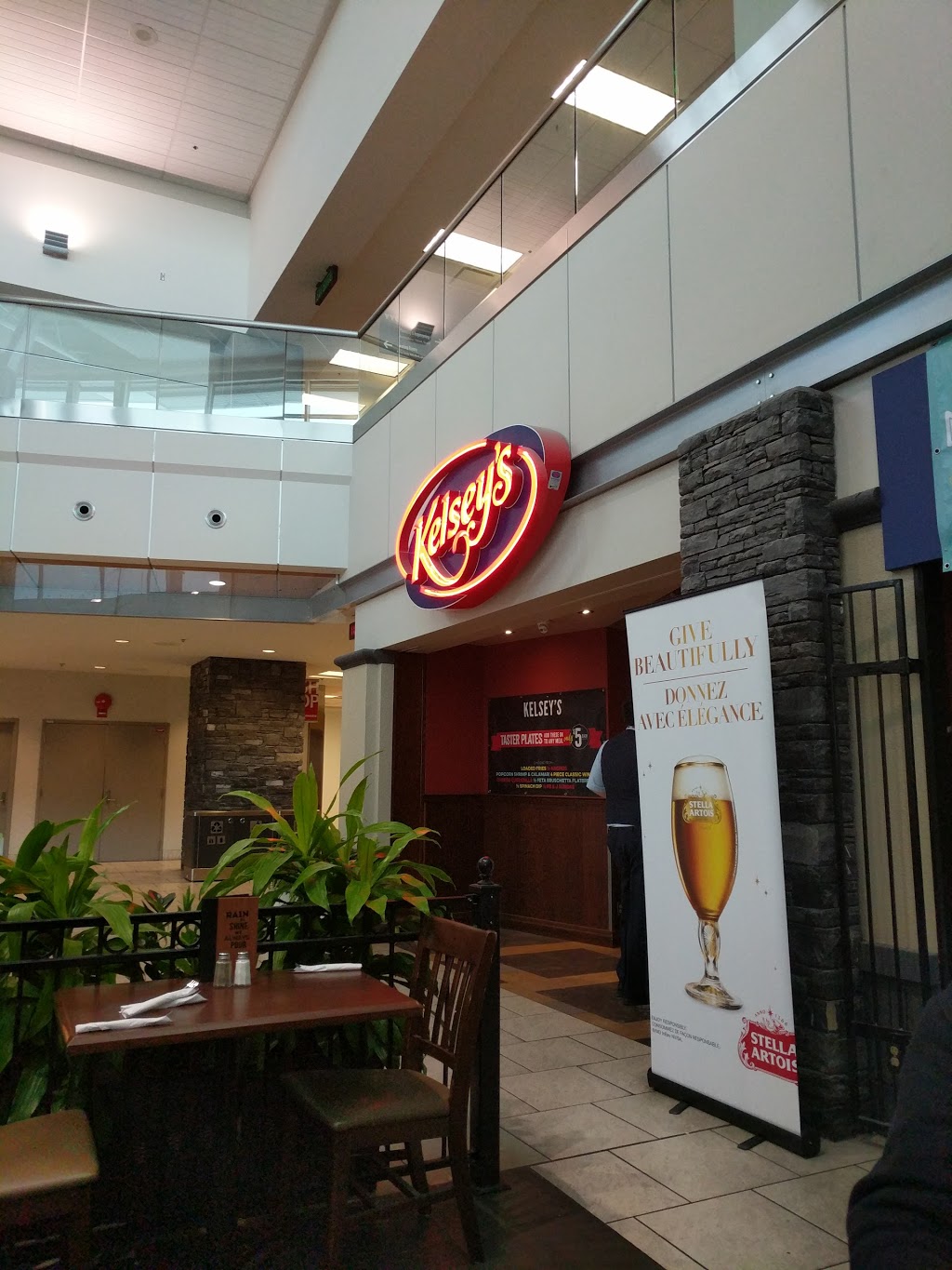 Kelseys Original Roadhouse | 2000 Airport Rd NE, Calgary, AB T2E 6W5, Canada | Phone: (403) 292-8440