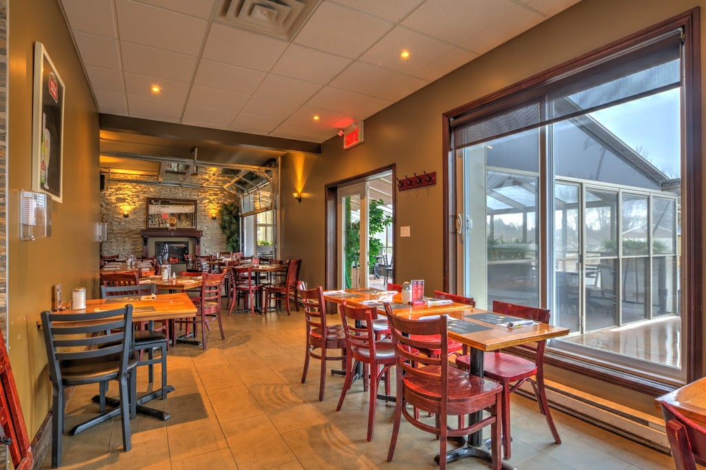Brasserie Le Jasper | 160 QC-216, Stoke, QC J0B 3G0, Canada | Phone: (819) 564-0470