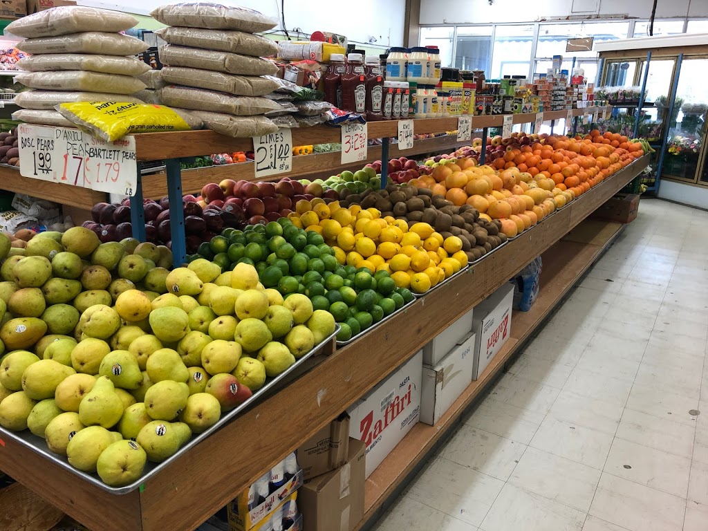 Lakeshore Village Fruit | 2856 Lake Shore Blvd W, Etobicoke, ON M8V 1H9, Canada | Phone: (647) 342-7440