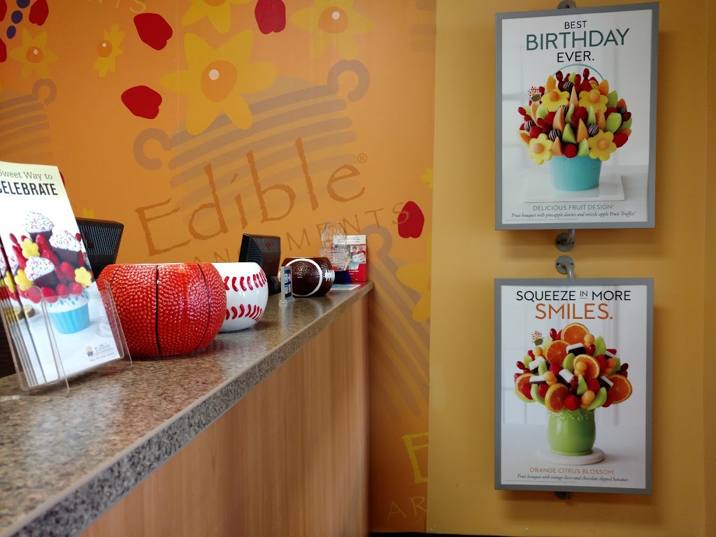 Edible Arrangements | 1891 Rathburn Rd E Unit 15, Mississauga, ON L4W 3Z3, Canada | Phone: (905) 232-8932