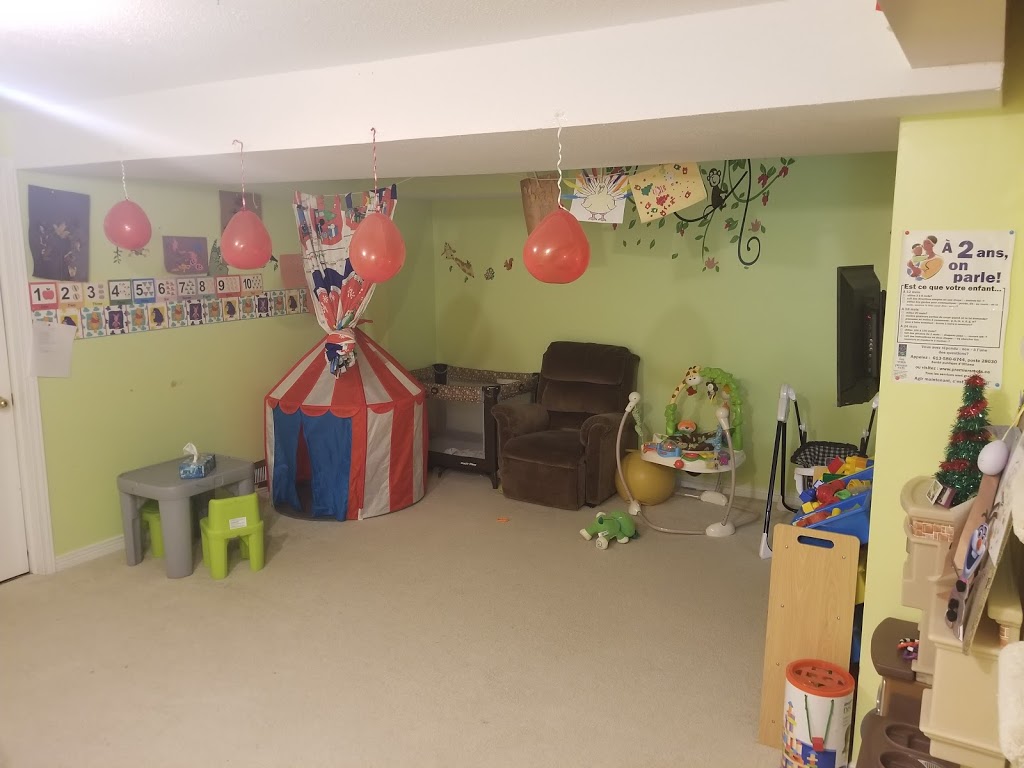 Happy Birds Daycare | 1496 Corsham Ave, Orléans, ON K4A 3M6, Canada | Phone: (613) 841-3771