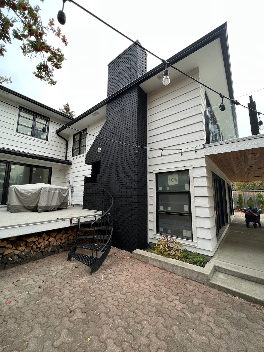Lucky painting Limited | 2076 Brightoncrest Green SE, Calgary, AB T2Z 5A3, Canada | Phone: (587) 839-4138