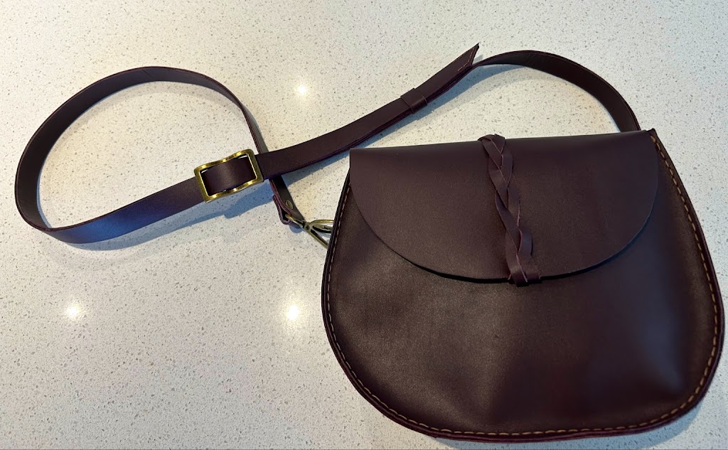 Cuir Boilard | 185 Rue de Louvain O #101, Montréal, QC H2N 1A3, Canada | Phone: (514) 382-3262