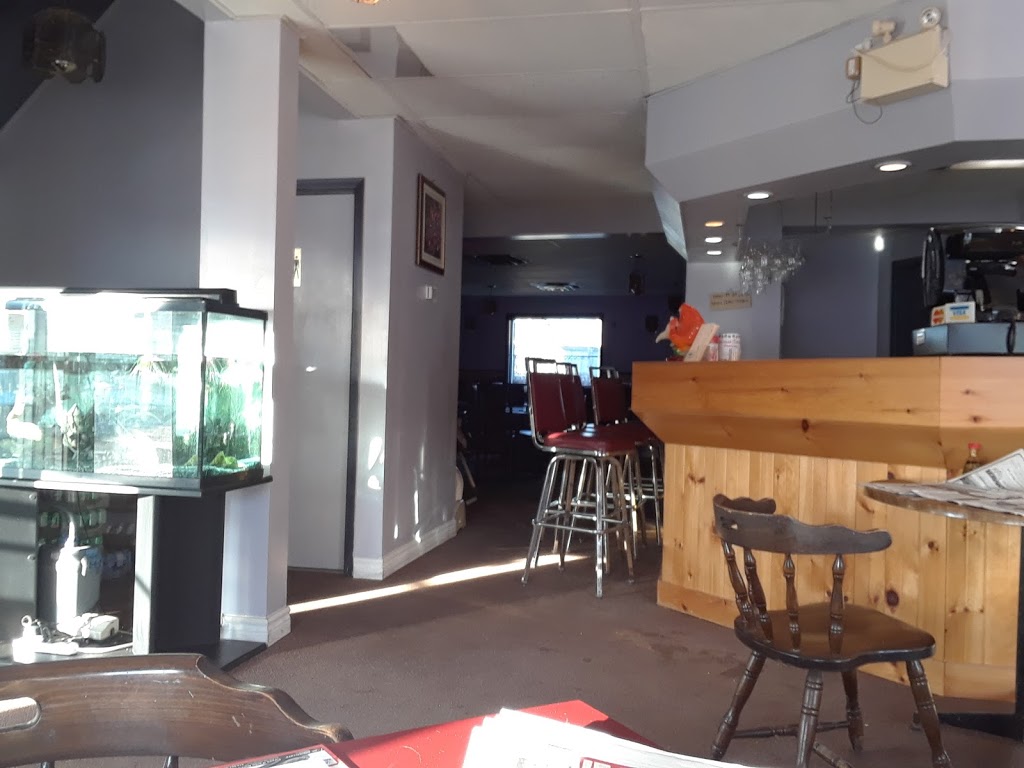 Kojacks | 291 Rue Main, Shawville, QC J0X 2Y0, Canada | Phone: (819) 647-2254