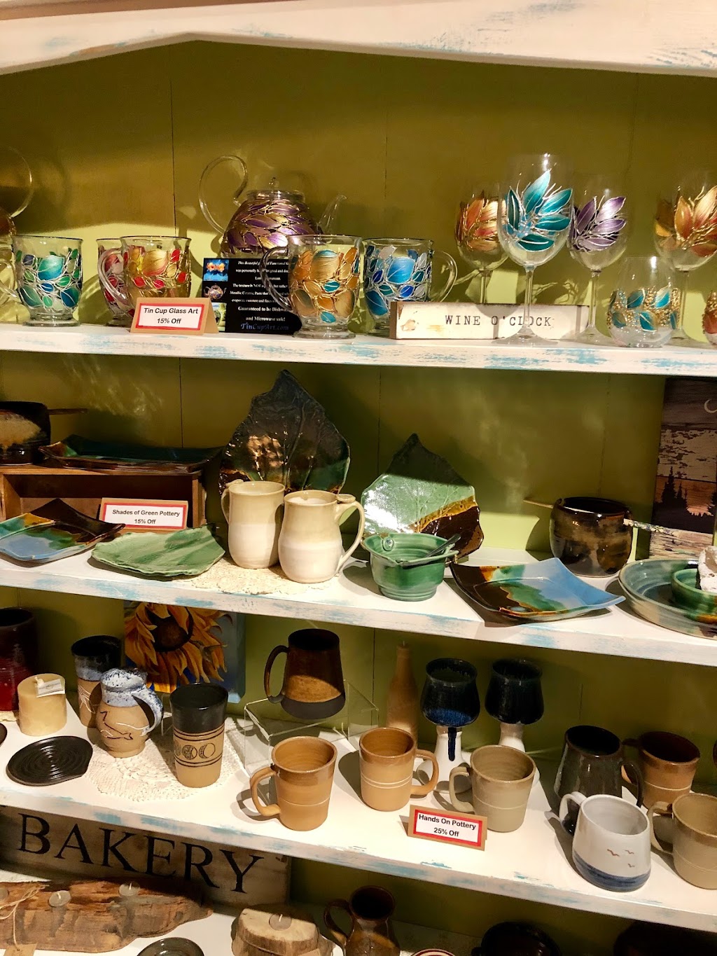 Neck of the Woods General Store | 28 Roberts St, Ladysmith, BC V9G 1A1, Canada | Phone: (250) 924-1282