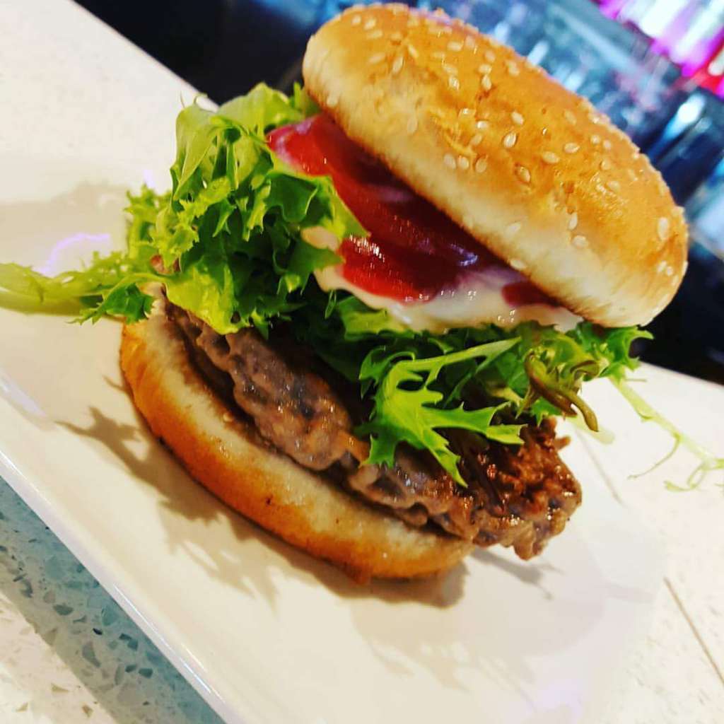 Resto Cafe Time Square | 4871 Rue Jarry E, Saint-Léonard, QC H1R 1Y1, Canada | Phone: (514) 658-0999