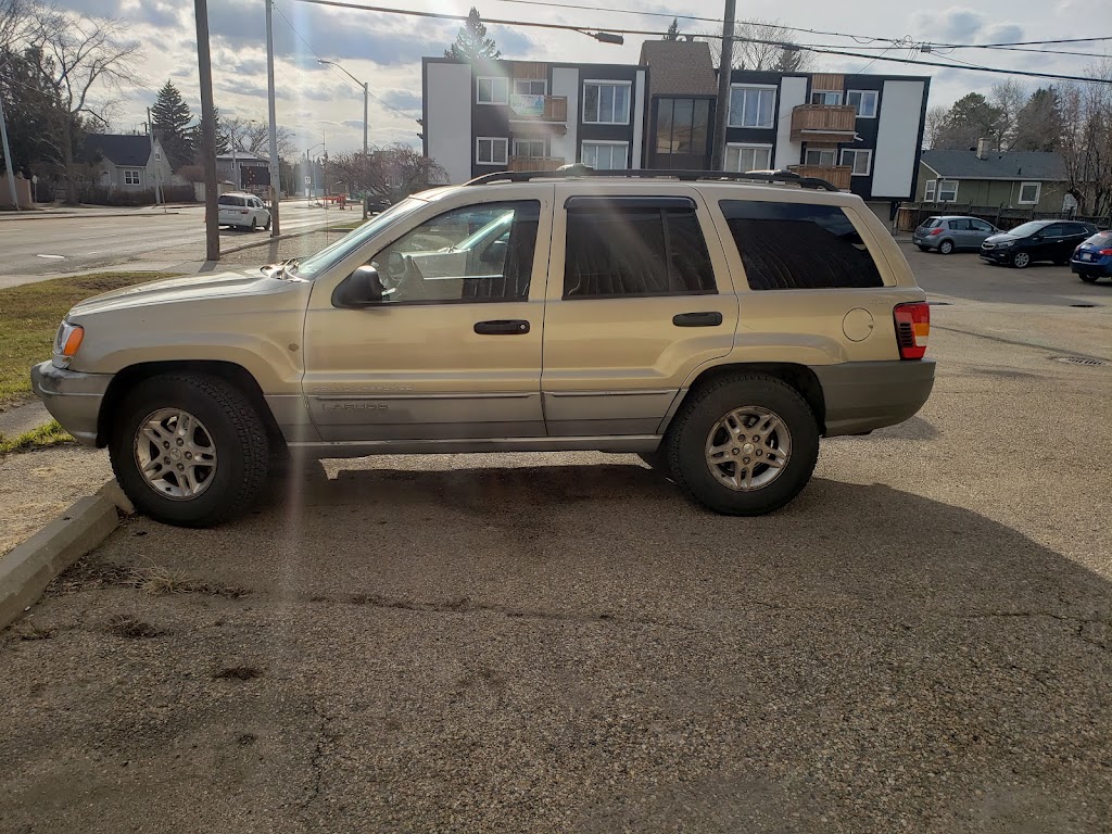 Maxwell Auto | 10116 159 St NW, Edmonton, AB T5P 2Z9, Canada | Phone: (780) 487-6977
