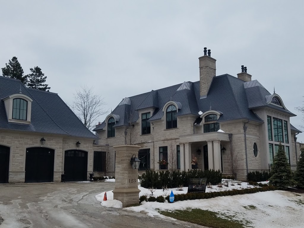 Alps Roofing & Construction | 4050 Dixie Rd, Mississauga, ON L4W 5H4, Canada | Phone: (647) 280-0401
