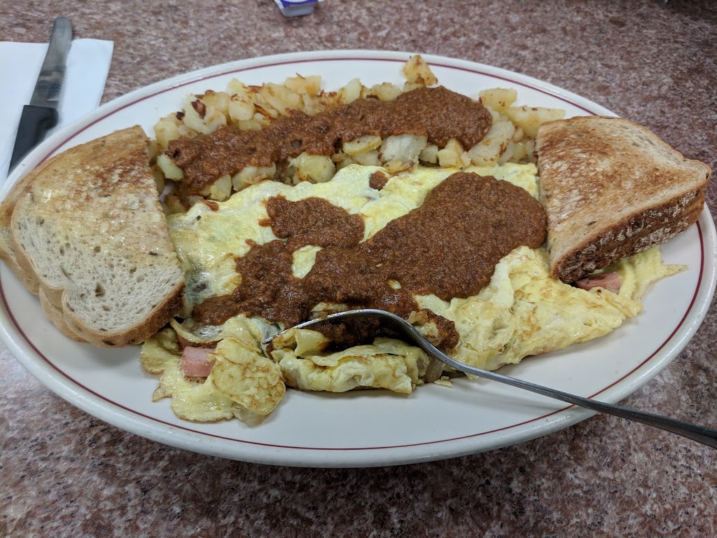 Luckys Texas Red Hots | 1903 Clinton St, Buffalo, NY 14206, USA | Phone: (716) 826-6873