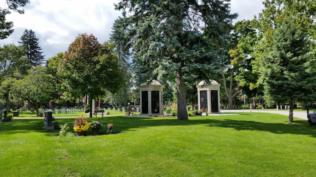 Newmarket Cemetery | 112 Main St N, Newmarket, ON L3Y 4A1, Canada | Phone: (905) 836-5133
