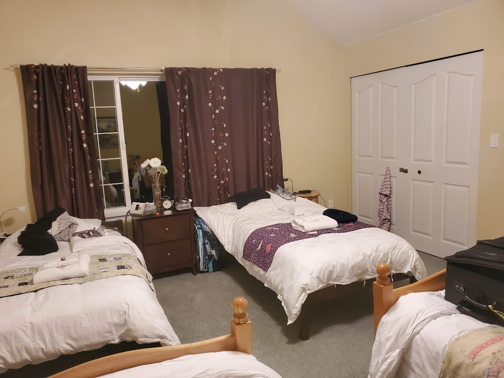 Wyldflower B&B | 2665 Bradshaw Rd, Qualicum Beach, BC V8K 2A3, Canada | Phone: (778) 424-2224