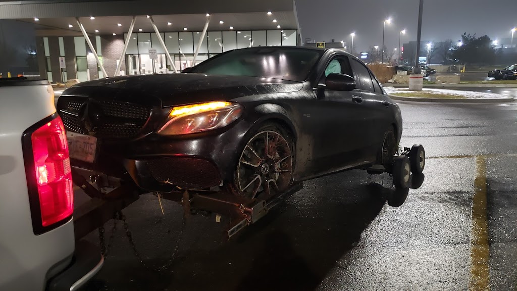 Tow truck | 6730 Opera Glass Crescent, Mississauga, ON L5W 1R7, Canada | Phone: (365) 324-2495