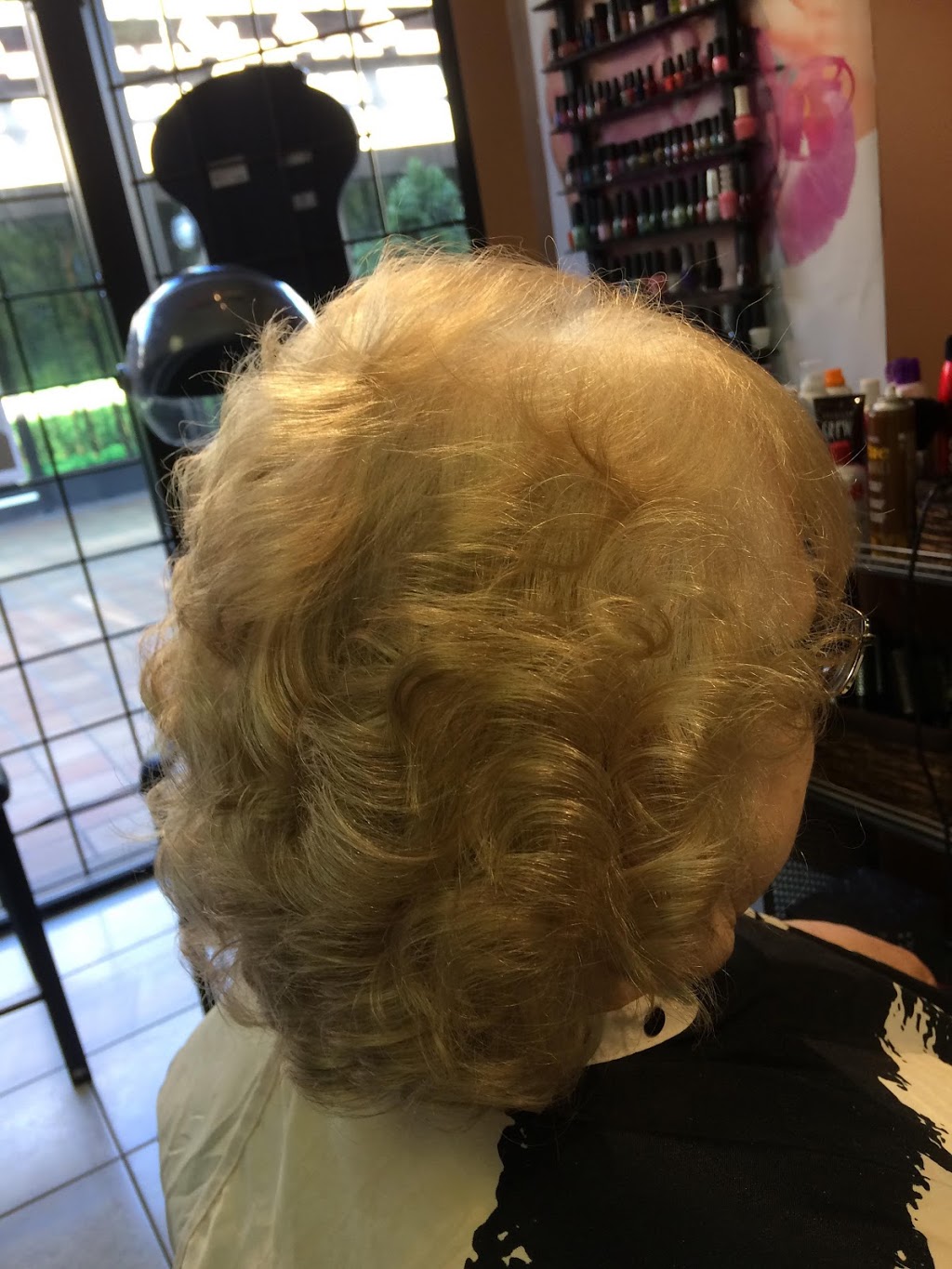 TA Hair Salon | 1601 Burnwood Dr #3, Burnaby, BC V5A 4H1, Canada | Phone: (604) 421-1292